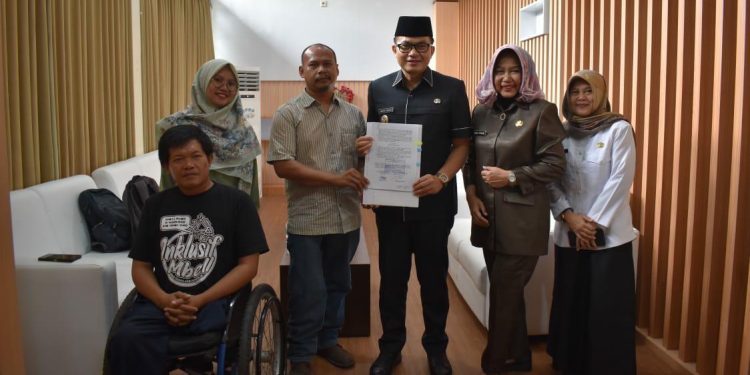 PJ Bupati Cirebon dan FKDC Buka Jalan Baru untuk Inklusi: Desa Ramah Disabilitas Jadi Sorotan!