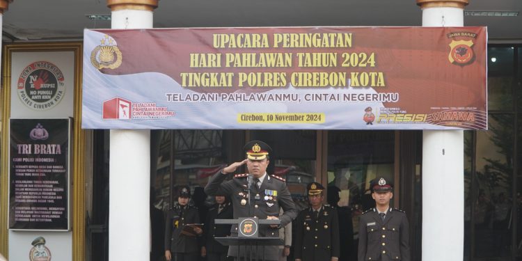 Kapolres Cirebon Kota Pimpin Upacara Hari Pahlawan Tingkat Polres Cirebon Kota