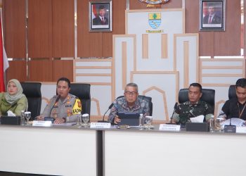Kapolres Cirebon Kota Hadiri Rakor Strategis untuk Sukseskan Pendistribusian Logistik dan Pembersihan Alat Peraga Kampanye Pilkada 2024