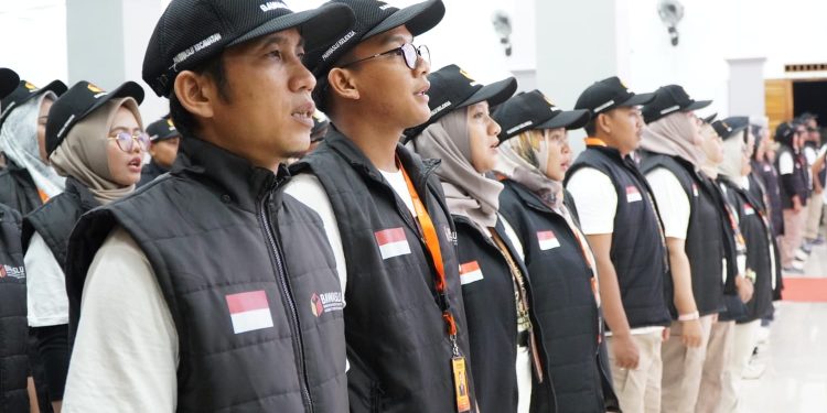 Pilkada 2024 Indramayu: Bawaslu Gelar Apel Siaga untuk Pastikan Proses Pemilu Jujur dan Adil
