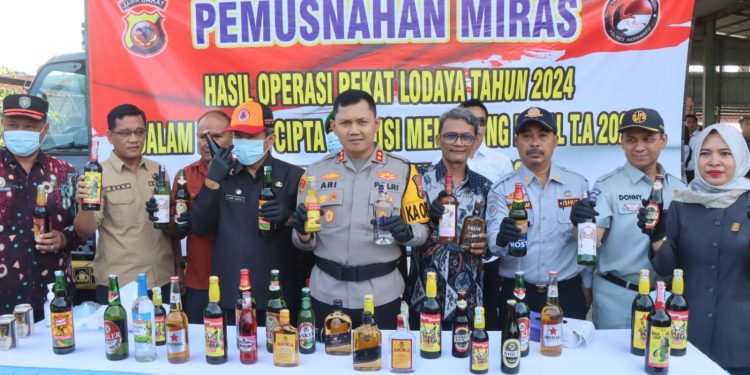 Polres Indramayu Musnahkan Ribuan Botol Miras