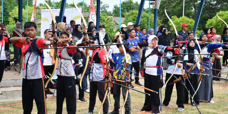 Dukung Pembinaan Atlet Baru, Pertamina RU VI dan Project Balongan Gelar Turnamen Panahan