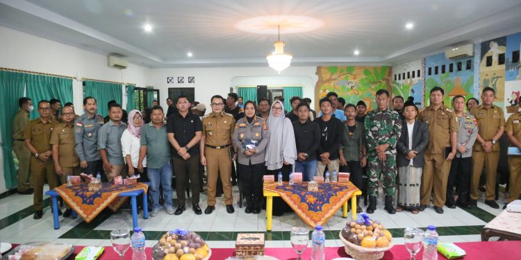 Pj Bupati Bertemu dengan Warga Kubangdeleg, Bahas Solusi Masalah Sampah