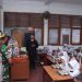 TNI dan Polri di Indramayu Lakukan Pendampingan Program Makan Siang Bergizi di 11 Titik