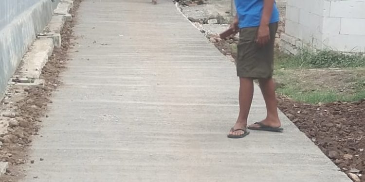 Pemdes Manggungan Mudain Telah Bangun Cor Betonasi 3 Jalan Desa