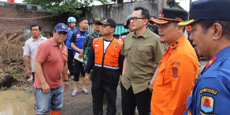 Banjir di Kabupaten Cirebon: Ribuan Warga Terdampak, Pemkab Langsung Lakukan Penangana