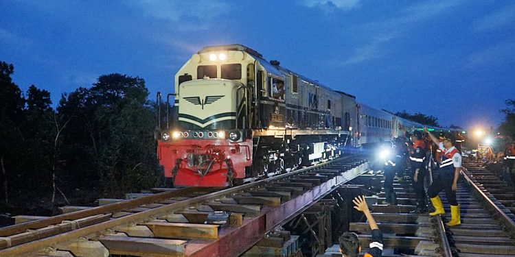 Dua Jalur Rel di Kabupaten Grobogan Berhasil Dipulihkankan, Perjalanan KA Kembali Normal