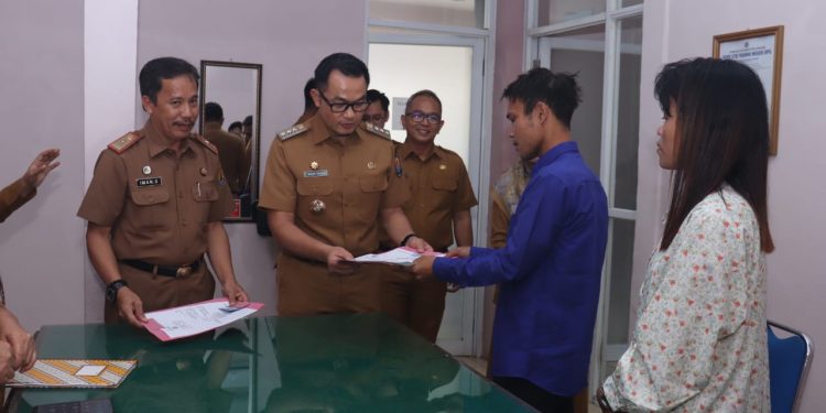 Pj Bupati Cirebon Wahyu Mijaya Kunjungi Seluruh Dinas Jelang Akhir Masa Jabatan  