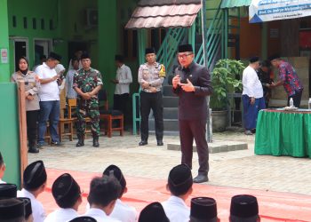 PJ Bupati Cirebon Kunjungi Pesantren Al-Jauhariyah, Berikan Motivasi kepada Santri