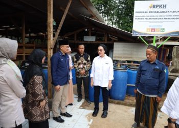 Selly A Gantina Fokus Salurkan Bantuan untuk UMKM dan Musala Terdampak Banjir di Cirebon dan Indramayu
