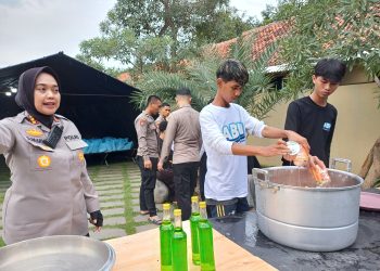 Hari Kedua Pesantren ABH Angkatan 3 Polresta Cirebon: Pengenalan Keterampilan dengan Pelatihan Pembuatan Es Lumut