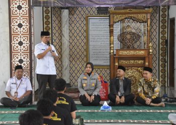 Bupati Cirebon Tawarkan Kesempatan Kedua: Siap Berangkatkan Anak Bermasalah Hukum ke Pesantren dan Beri Modal Usaha