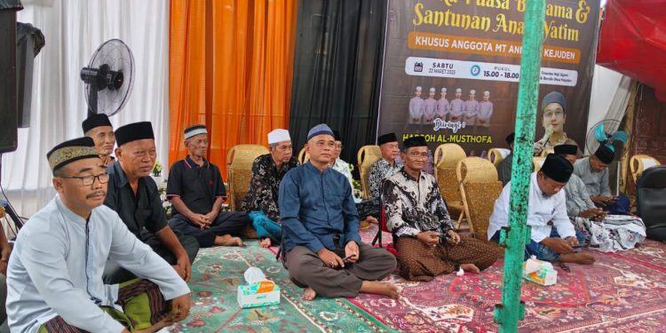 Pemberian Santunan dan Bukber Majelis Ta’lim An – Nisaa Desa Kejuden Diisi Dengan Lantunan Sholawat Bersama Gus Aldi