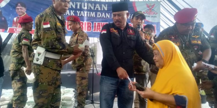 Moment Ramadhan 1446 H Ormas “GRIB JAYA” Berikan Santunan Kepada Anak Yatim dan Kaum Dhuafa