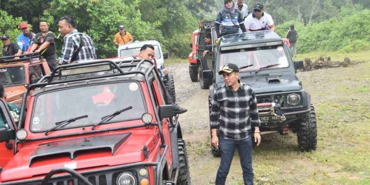 Wabup Jigus : Resmi Buka Acara Festival Jeep Adventure Batu Lawang Memaksimalkan Potensi Wisata