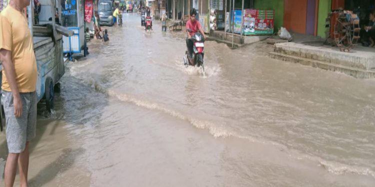Tiba Di Kabupaten Cirebon, KDM Disambut Longsor Susulan Dan Banjir Cirebon Timur