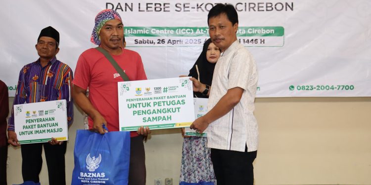 Pemkot Cirebon dan Baznas Serahkan Bantuan untuk Imam, Marbot, Guru Ngaji hingga Petugas Kebersihan