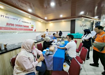 KAI Daop 3 Cirebon Kolaborasi dengan Ikasmanda’93 Gelar Donor Darah di Stasiun Cirebon