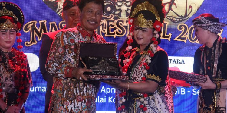 Festival Topeng Cirebon 2025, Puncak Perayaan Seni dan Budaya dengan Penampilan 6 Maestro 