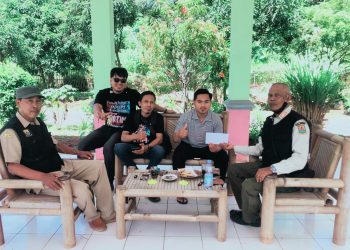 ASPECS / OBOR CIRTIM Surati Camat Greged Luangkan Waktu Audiensi Jalan Rusak