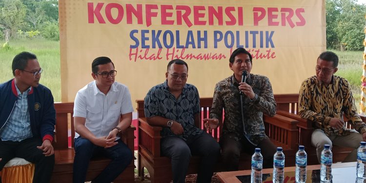 Sekolah Politik Angkatan IV, Bupati Lucky Hakim Sampaikan Tiga Aspek Pembangunan 2025-2029 