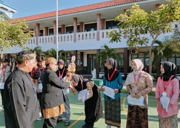 SMAN 1 Lemahabang Peringati Hari Pendidikan Nasional Tahun 2025
