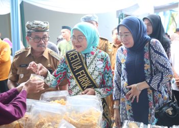 Tingkatkan Konsumsi Ikan, Bupati Cirebon Dukung Gerakan Gemarikan demi Anak Cerdas dan Sehat
