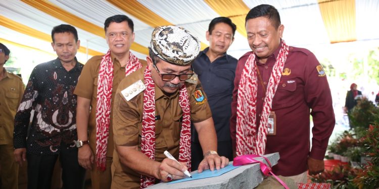 Pemkab Cirebon Luncurkan Sekolah Unggulan, Komitmen Pemerintah Tingkatkan Mutu Pendidikan
