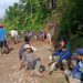 Longsor Tutup Akses Jalan, Warga Desa Sangkanerang Gotong Royong
