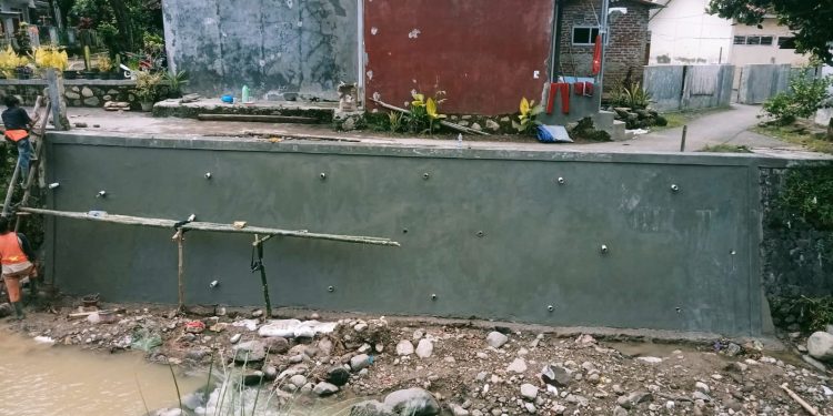 Warga Nagrak Dukung Dan Sambut Positif Pembangunan Tebing Sungai Cigarugak