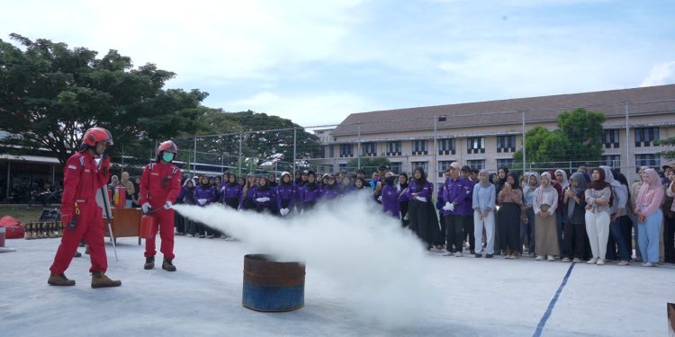 Kilang Balongan Dukung Peningkatan Kesadaran Keselamatan Kebakaran di Lingkungan Kampus