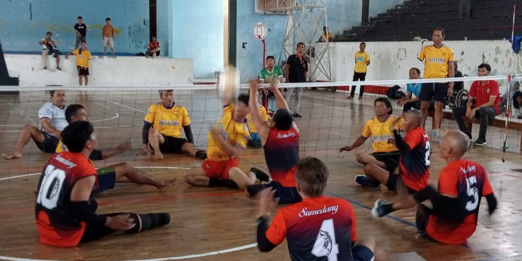 Uji Kemampuan Atlit, Team Volduk NPCI Tiga Kabupaten Lakukan Pertandingan Persahabatan di Indramayu