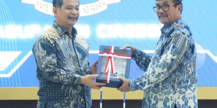 Atas Kepemimpinan Imron, Pemkab Cirebon Kembali Raih WTP Kesepuluh Kalinya