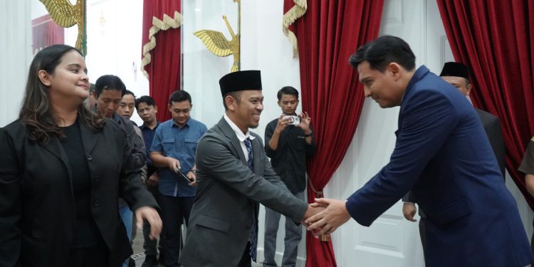 Direksi PT. BWI Tandatangani Kontrak Kerja di Hadapan Bupati Indramayu
