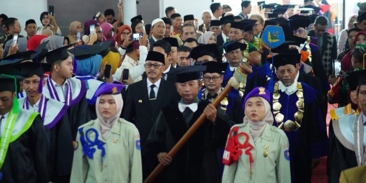 Gelombang 1 Tahun 2025, Unwir Indramayu Wisuda 136 Mahasiswa