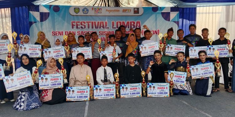 Kembangkan Potensi Seni dan Budaya, Disdikbud Indramayu Gelar FLS3N Jenjang SMP