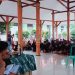 H. Lili Mashuri Hadir Ditengah Aksi Warga Geruduk Kantor Desa Ciawijapura