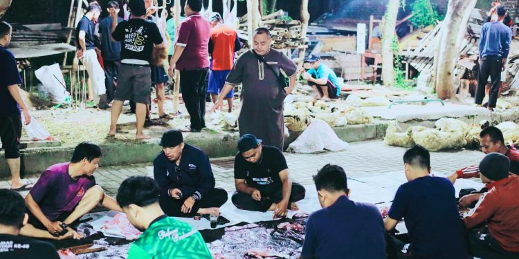 SMK Muhammadiyah Lemahabang Berbagi Daging Qurban Keberkahan Idul Adha 1446 H
