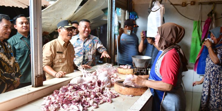‎Wabup Indramayu Monitoring Stabilitas Harga Bahan Pokok 