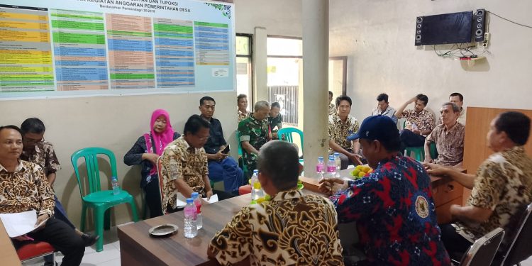 Kecamatan Pabedilan Lakukan Monev ke Desa pabedilan Kaler Berjalan Dengan Lancar