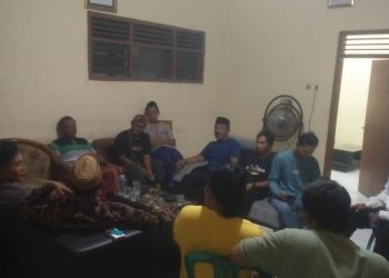 Diduga Saluran Air Tersumbat Oleh Vendor Proyek PT KAI, Petani Desa Panggangsari Meradang   