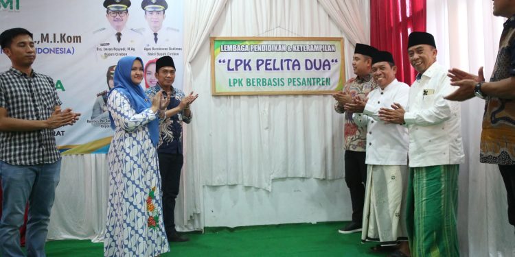 LPK Berbasis Pesantren Pertama di Cirebon Resmi Dilaunching, Wamen P2MI: Bekal Moral Santri Jadi Nilai Plus di Luar Negeri