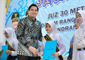 Bupati Indramayu Apresiasi 500 Siswa Penghafal Al-Qur’an Juz 30 Melalui Metode Kauny