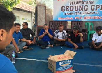 FKJI Ancam Geruduk Kantor Bupati dan DPRD