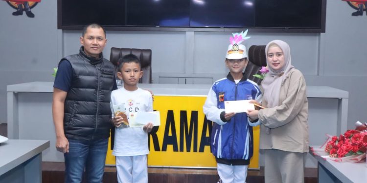 Usai Tampil Dihadapan Presiden Prabowo Subianto, Kapolres Indramayu Sambut Kedatangan Polisi Cilik Dermayu