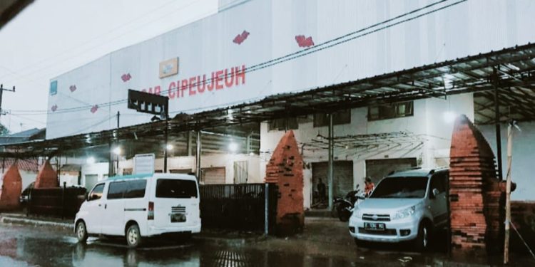Penataan dan Ketertiban Pasar Cipeujeuh Terus Terjaga dan Terawat