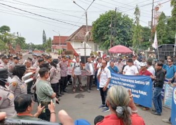 Tolak Pengosongan Gedung GPI, Ratusan Wartawan Geruduk Pendopo Indramayu 