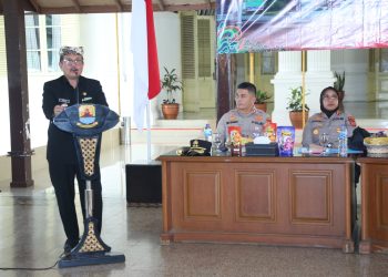 Bupati Imron: Kuwu dan Lurah Harus Jadi Garda Terdepan Keamanan dan Ketahanan Pangan