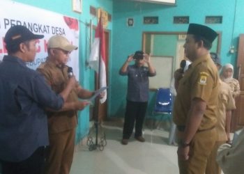 H.Wawan Hermawan Kuwu Ciledug Kulon Lantik Komarudin 