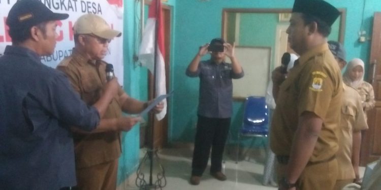 H.Wawan Hermawan Kuwu Ciledug Kulon Lantik Komarudin 